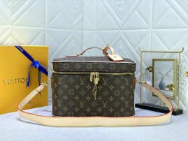 Picture of LV Lady Handbags _SKUfw145257164fw